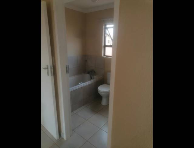 2 BEDROOM HOUSE FOR SALE IN THE ORCHARDS